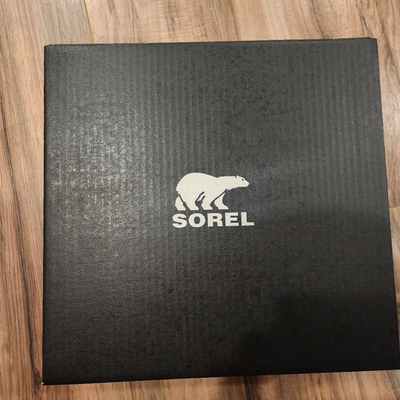 Sorel Explorer II Joan Cozy - NEW in box - Picture 3 of 8